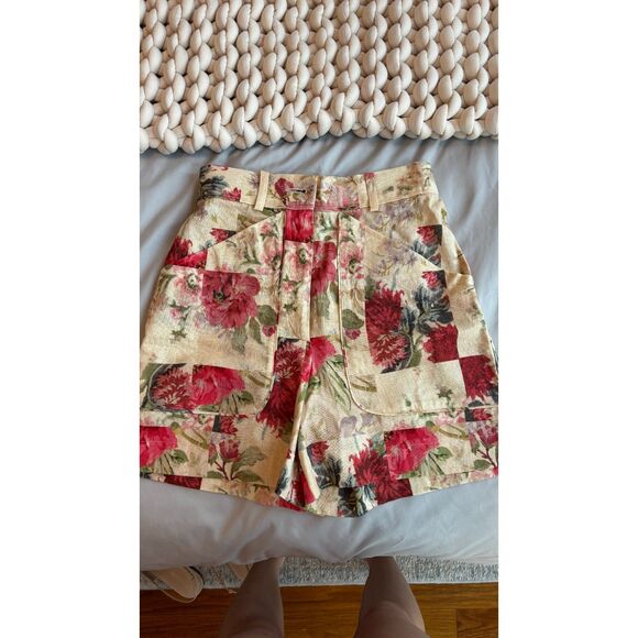 Sezanne Alberello Shorts - Picture 3 of 5